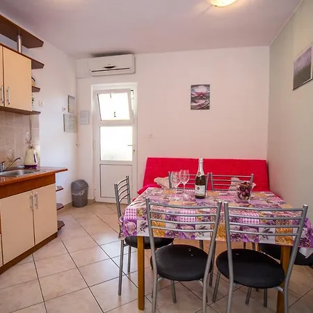 Mala Karla 1685 Guest house Seget Vranjica