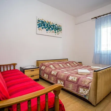 Mala Karla 1685 3* Seget Vranjica