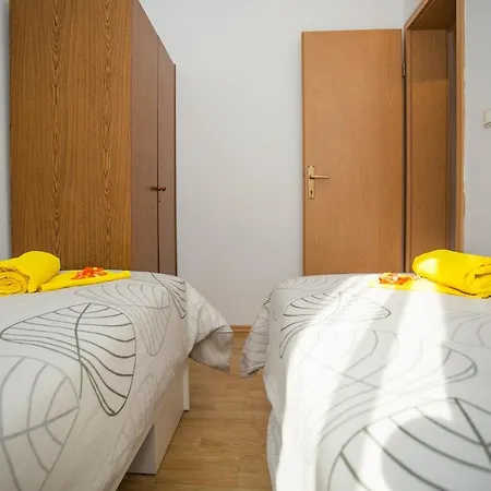 Guest house Mala Karla 1685